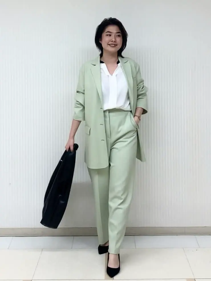 ICB スタッフ コーディネート画像