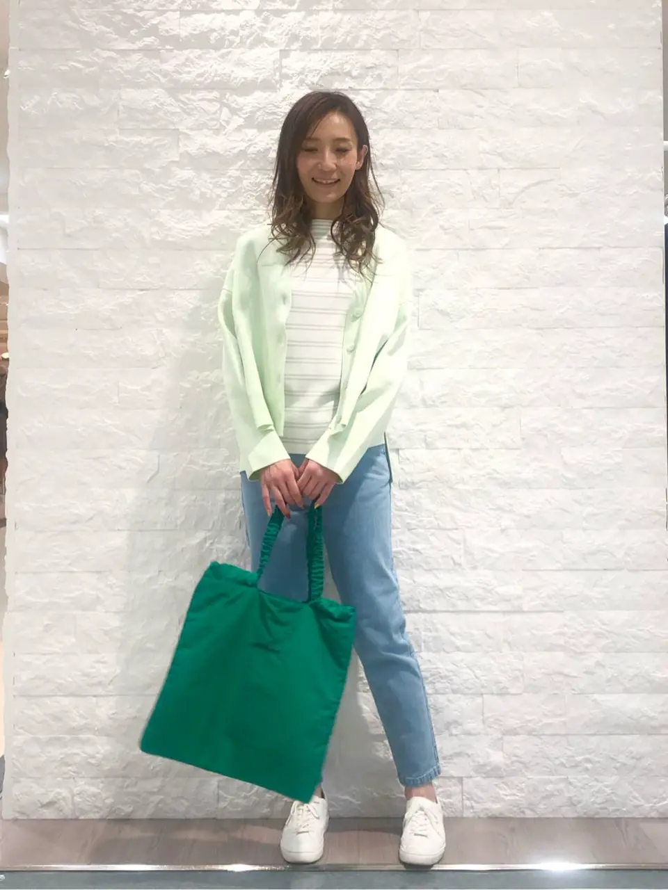  Ashu コーディネート画像