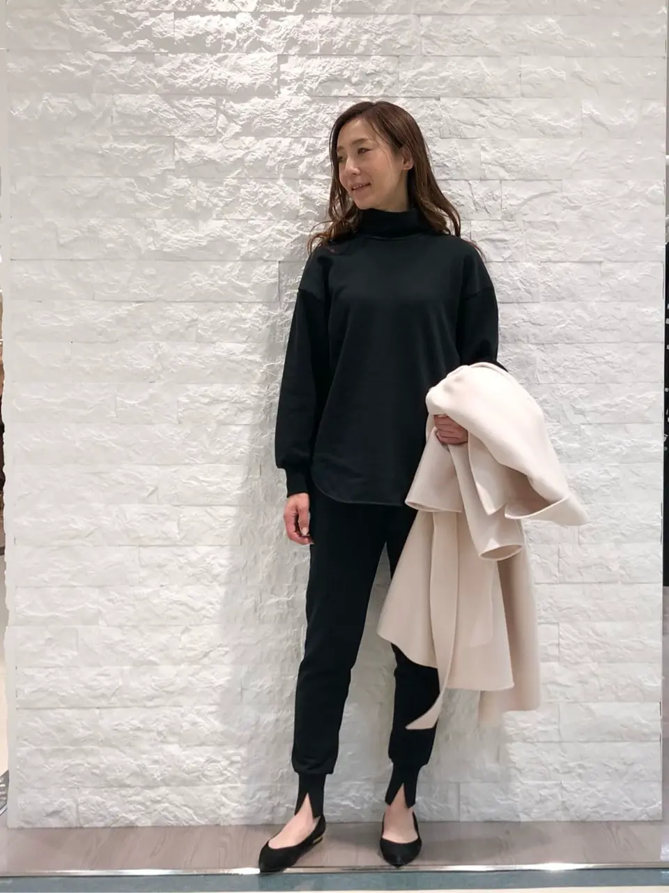  Ashu コーディネート画像