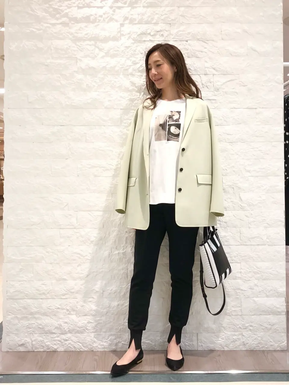  Ashu コーディネート画像