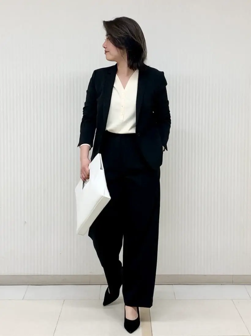 ICB スタッフ コーディネート画像