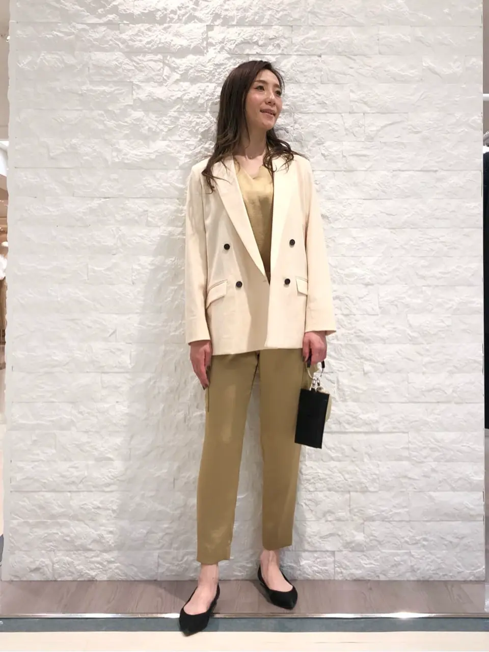  Ashu コーディネート画像