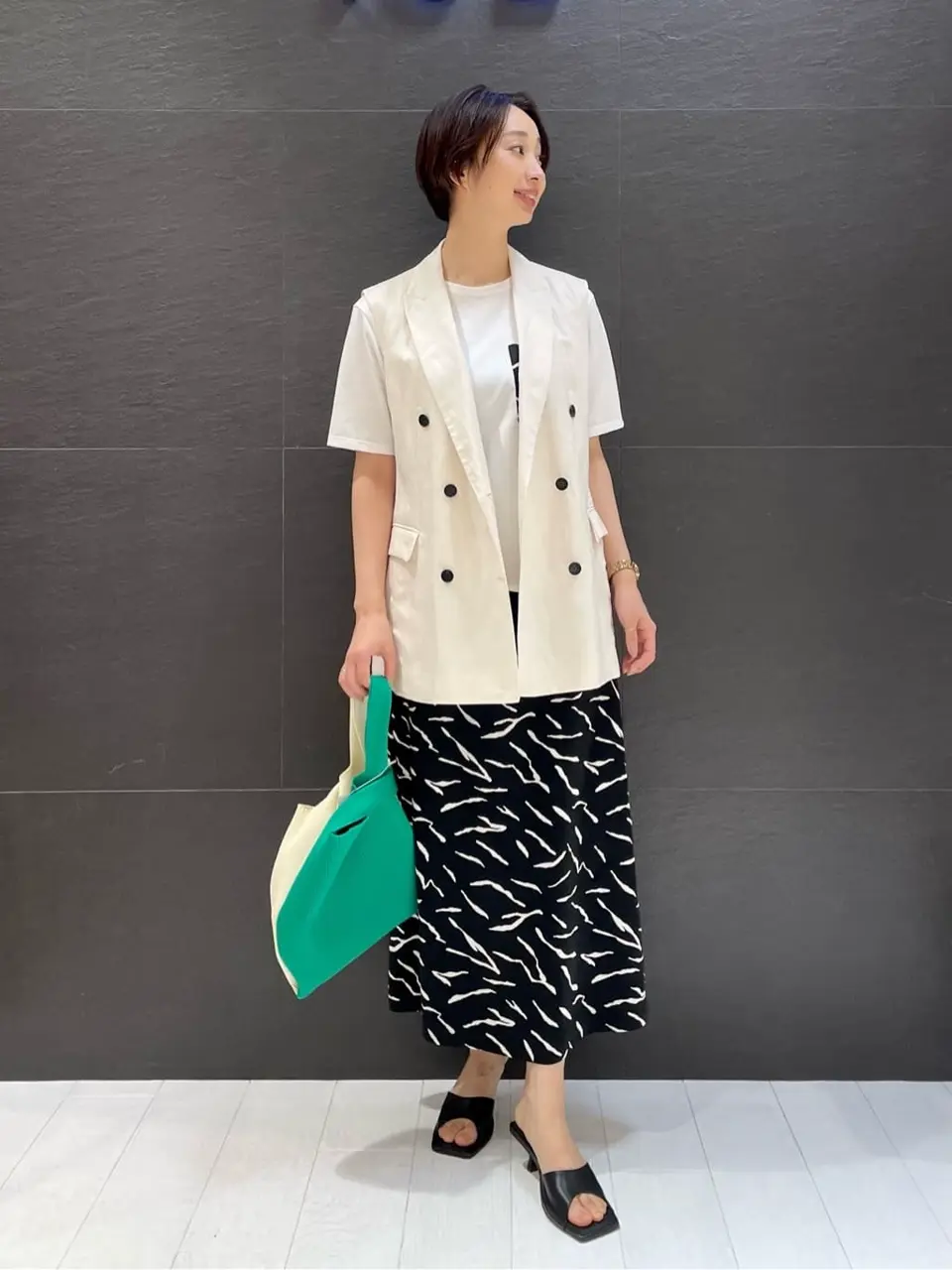  村上 コーディネート画像