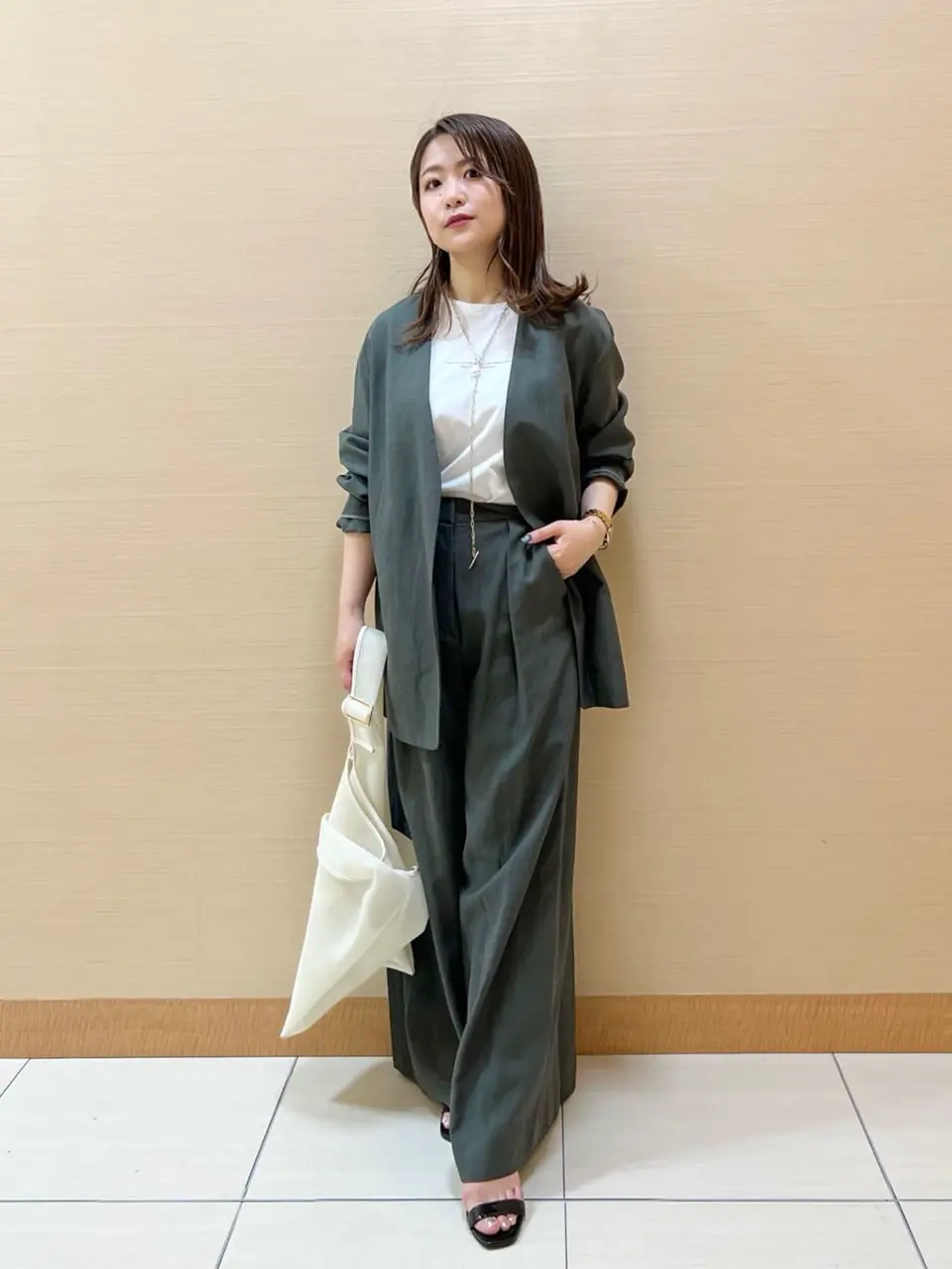  ASUMI コーディネート画像