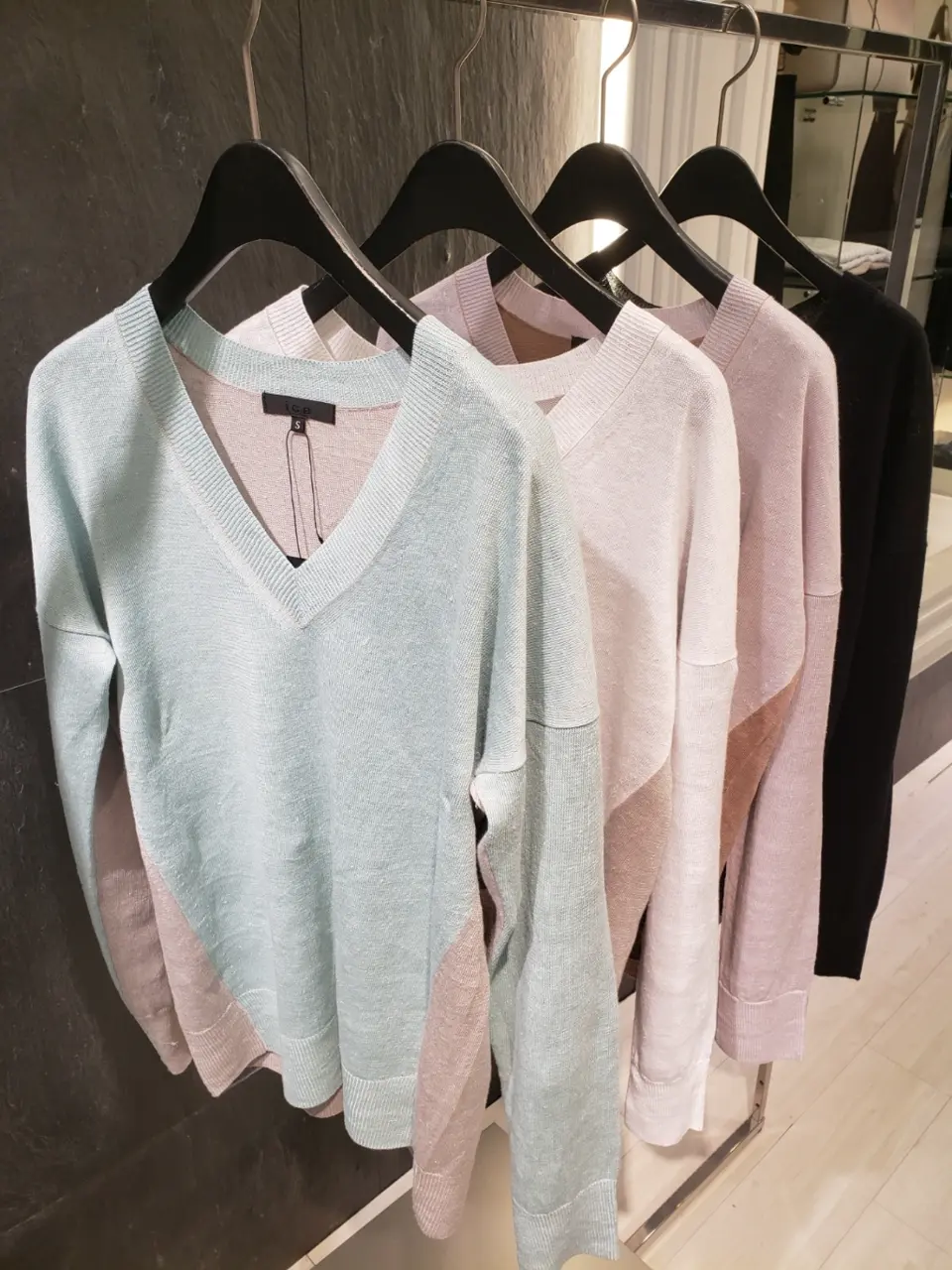 ICB スタッフ コーディネート画像