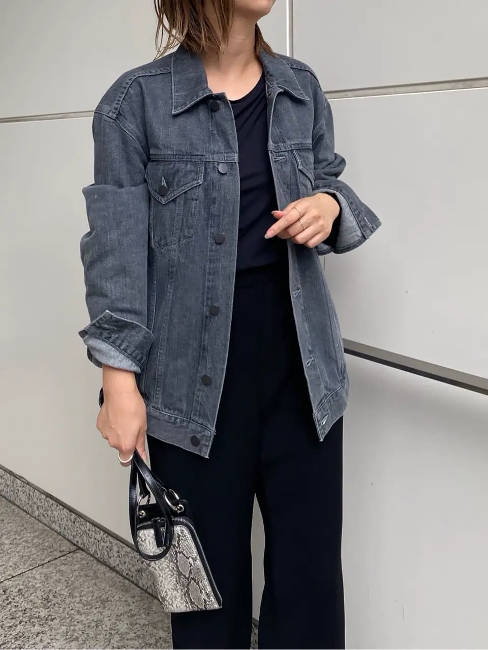 ICB 寺岡 コーディネート画像