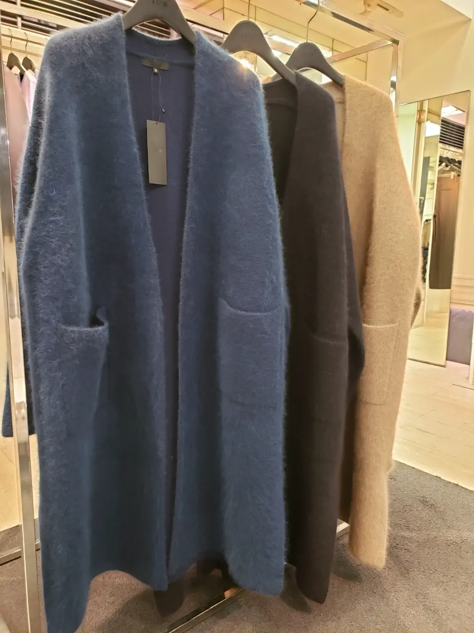 ICB スタッフ コーディネート画像