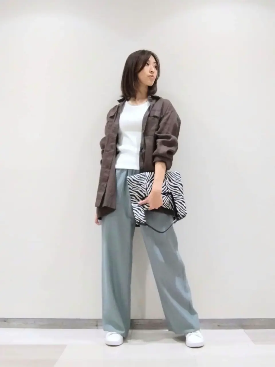  飯室 コーディネート画像