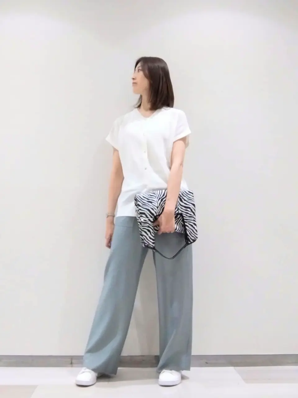  飯室 コーディネート画像