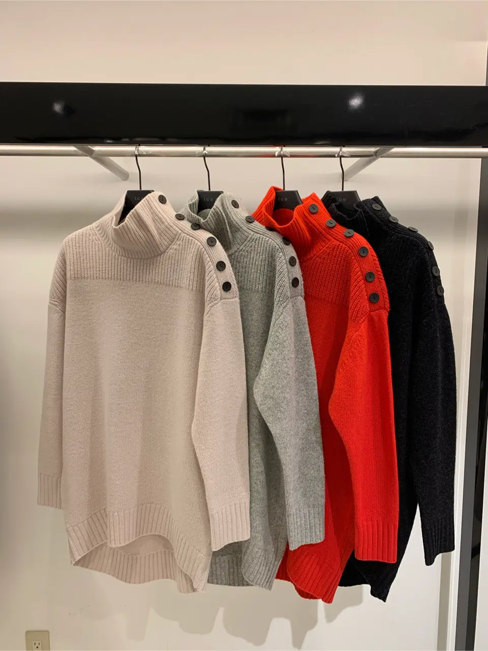 ICB スタッフ コーディネート画像