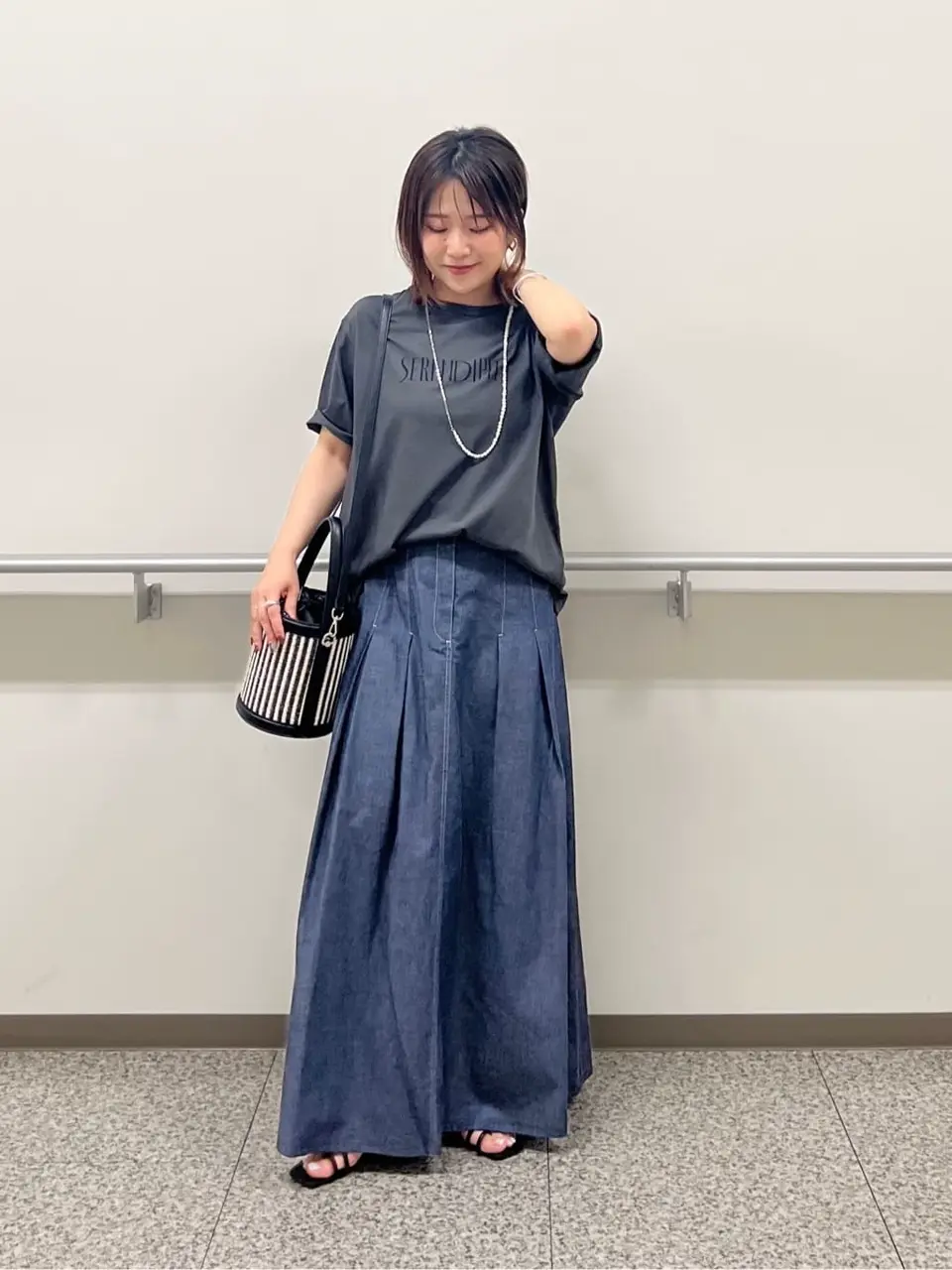  ASUMI コーディネート画像