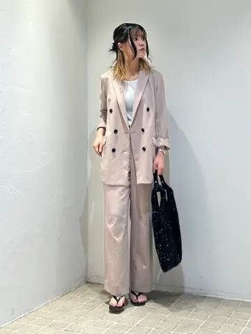 ICB 金井 コーディネート画像