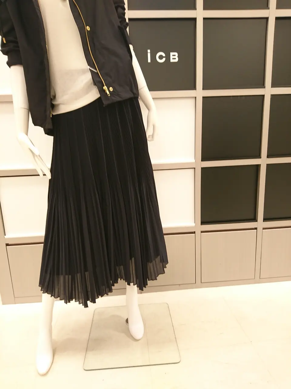 ICB スタッフ コーディネート画像