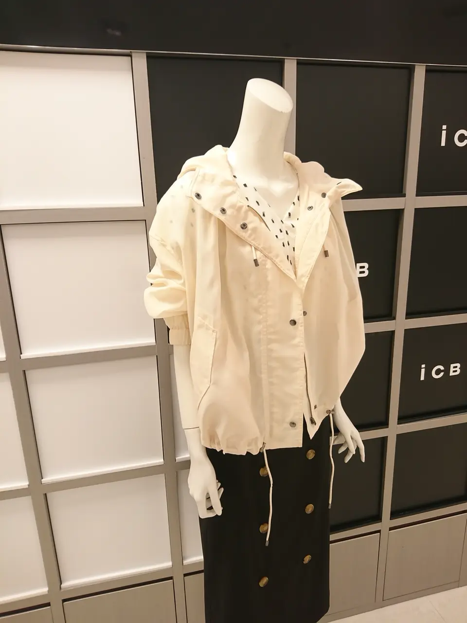 ICB スタッフ コーディネート画像