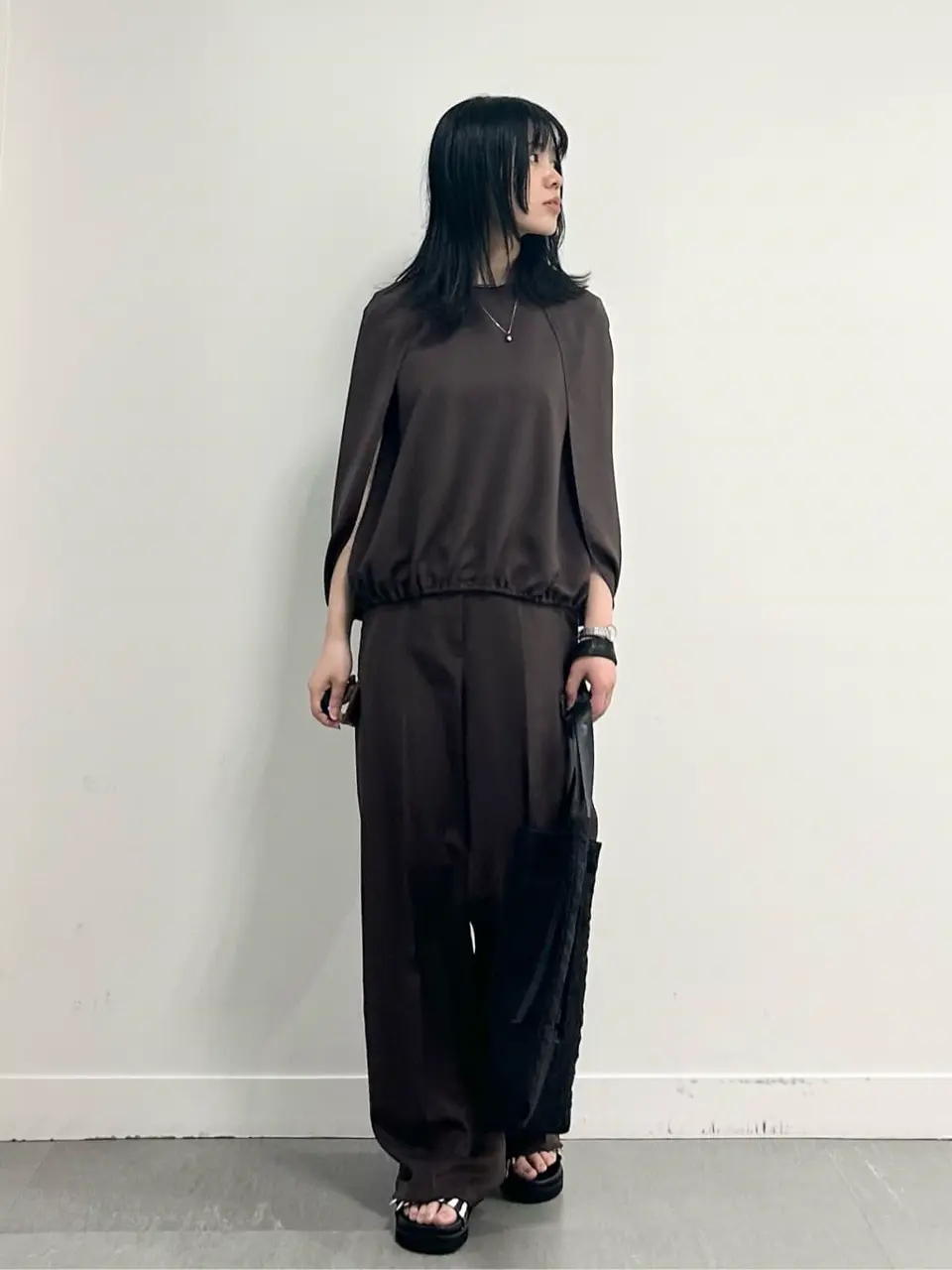 ICB 金井 コーディネート画像