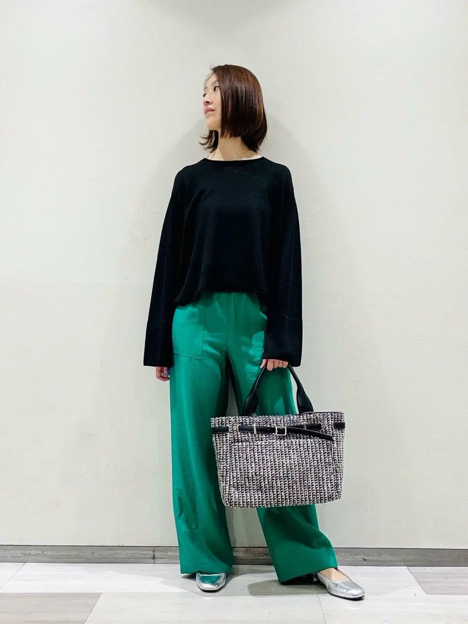  飯室 コーディネート画像