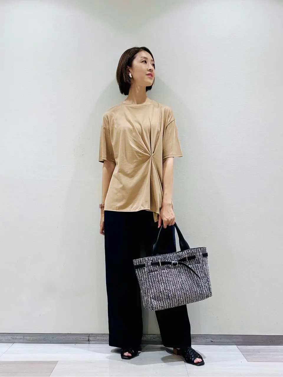  飯室 コーディネート画像