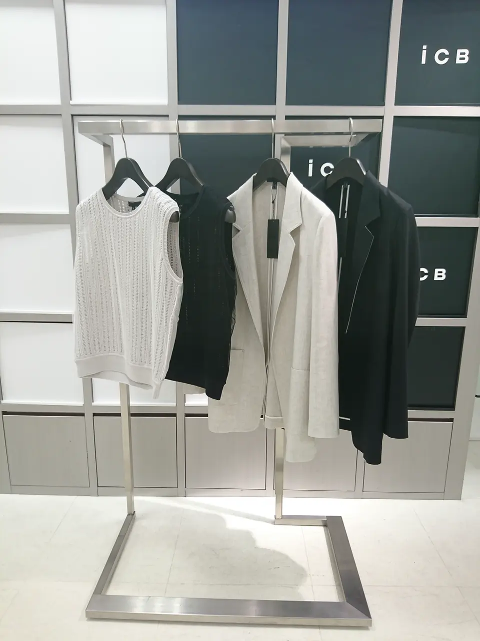 ICB スタッフ コーディネート画像