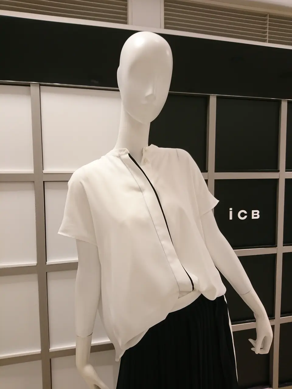 ICB スタッフ コーディネート画像