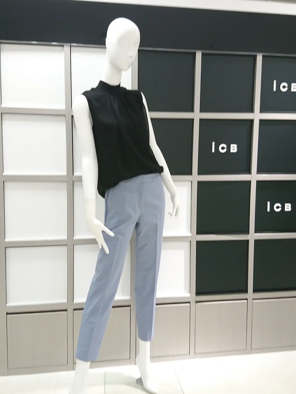 ICB スタッフ コーディネート画像