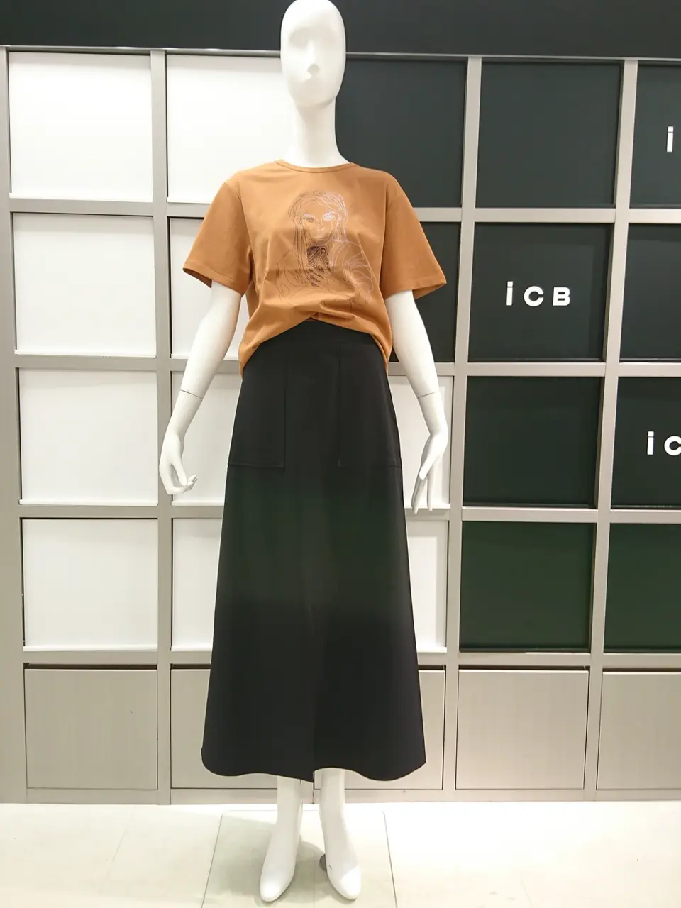  スタッフ コーディネート画像