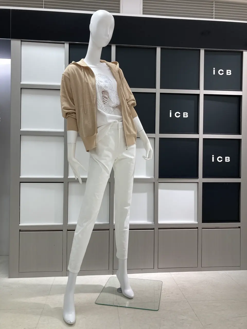 ICB スタッフ コーディネート画像