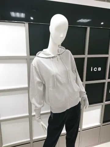 ICB スタッフ コーディネート画像