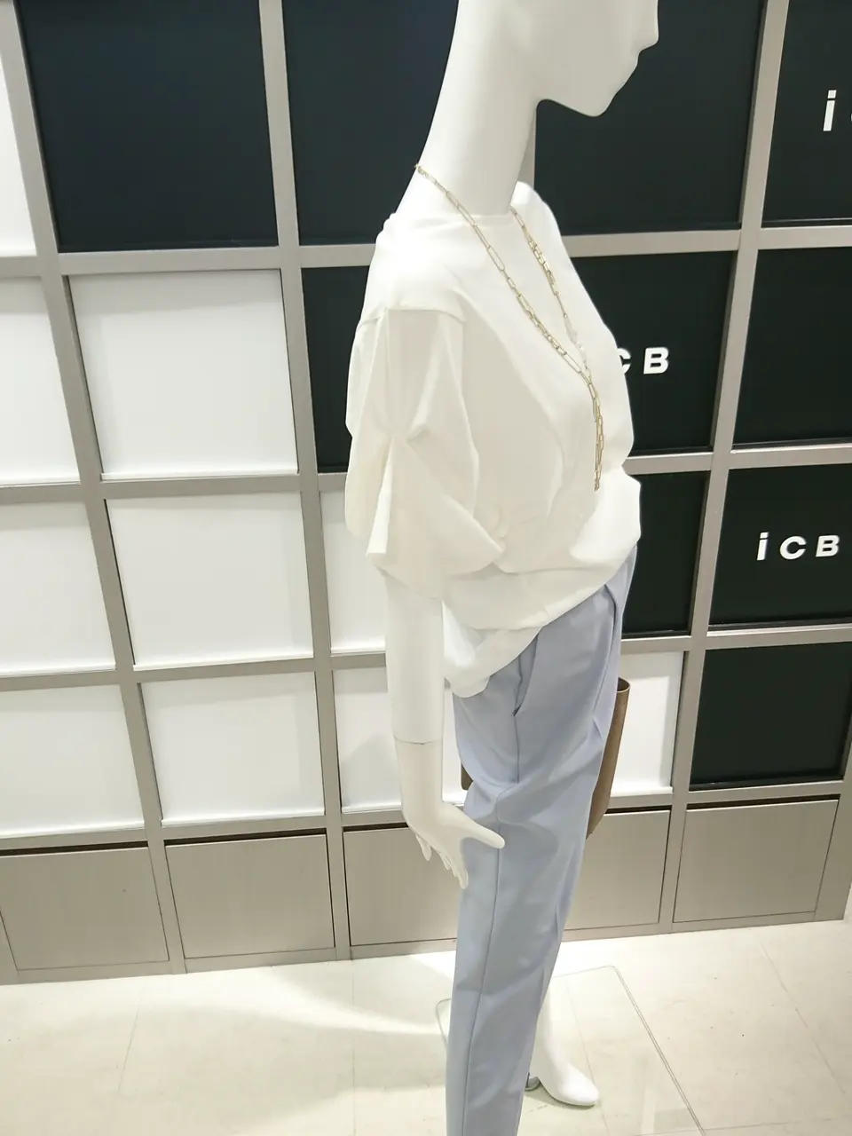 ICB スタッフ コーディネート画像