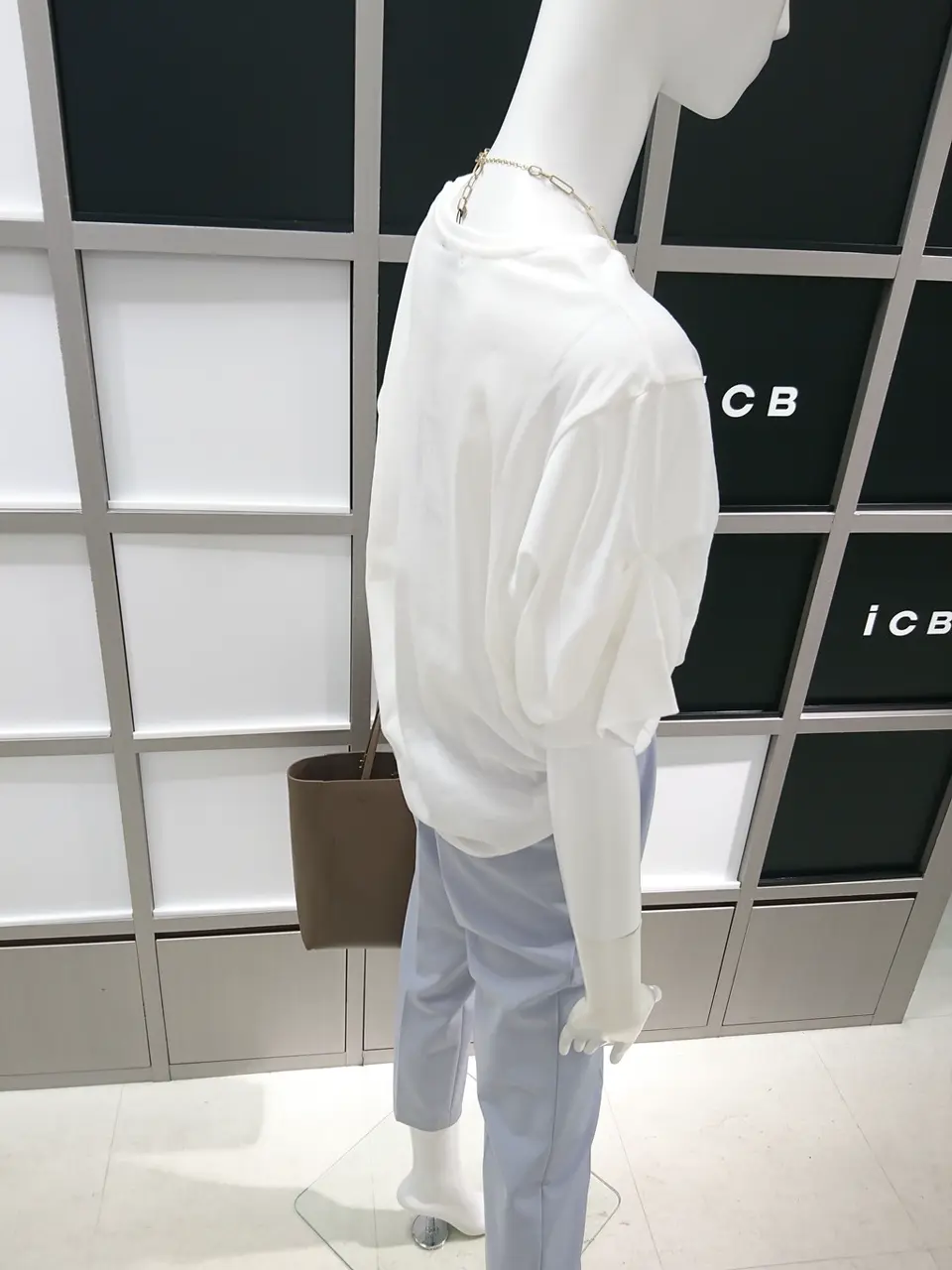 ICB スタッフ コーディネート画像