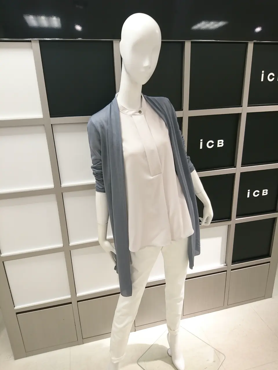 ICB スタッフ コーディネート画像