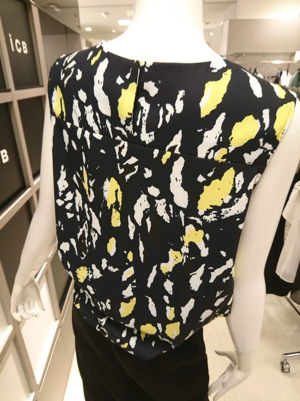 ICB スタッフ コーディネート画像