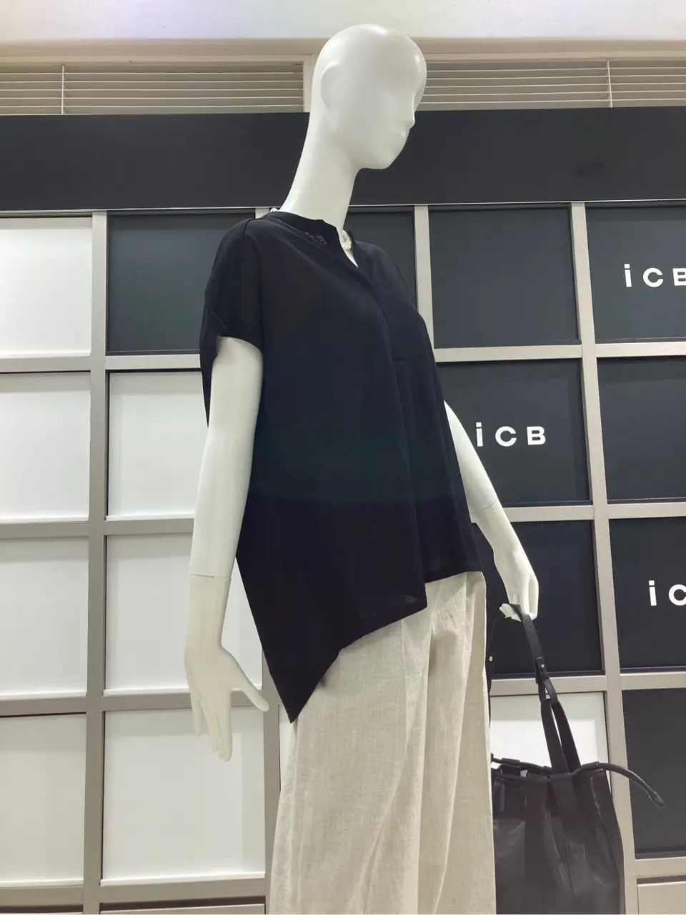 ICB スタッフ コーディネート画像