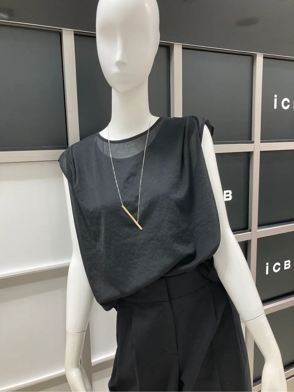 ICB スタッフ コーディネート画像