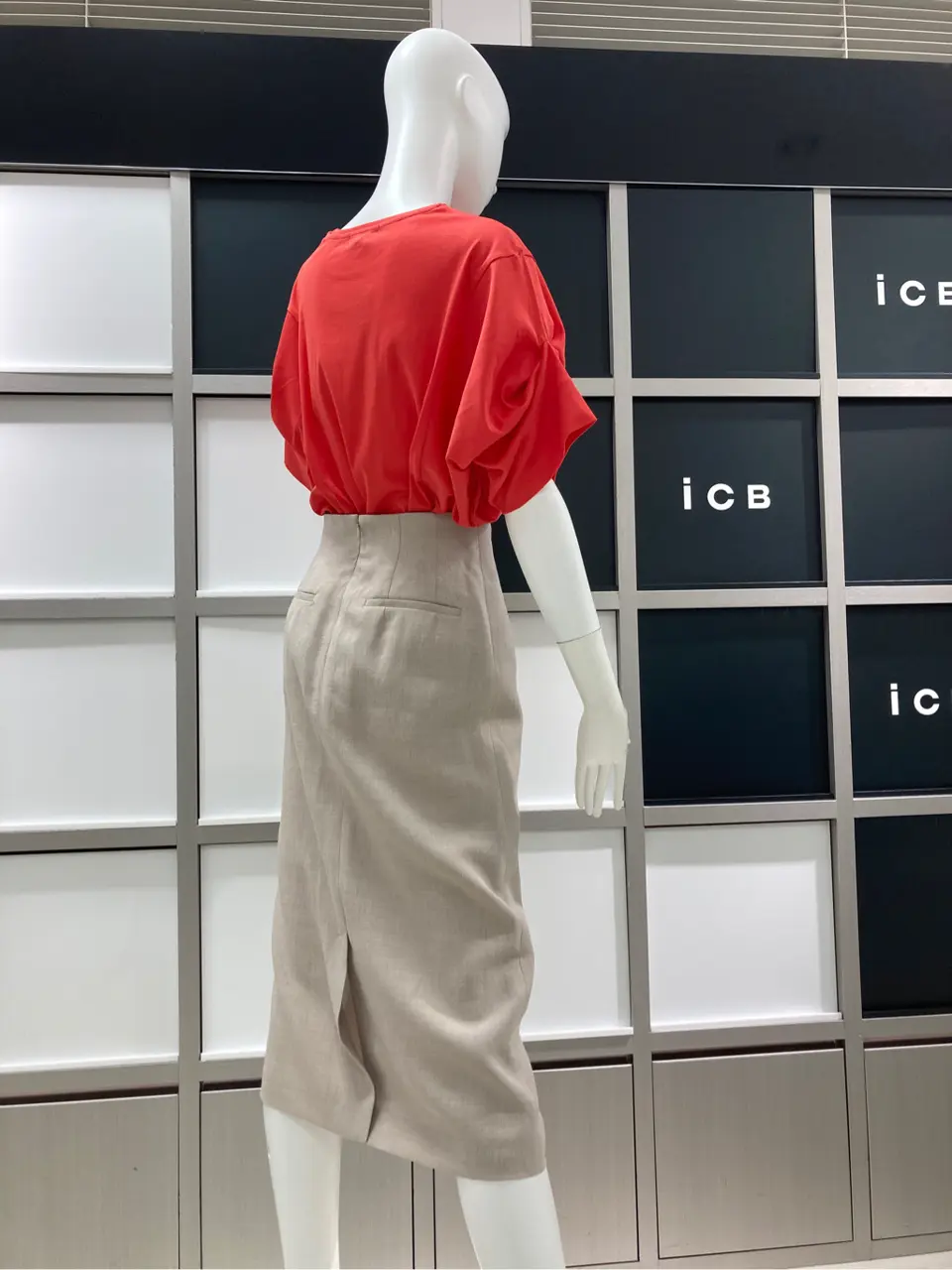 ICB スタッフ コーディネート画像