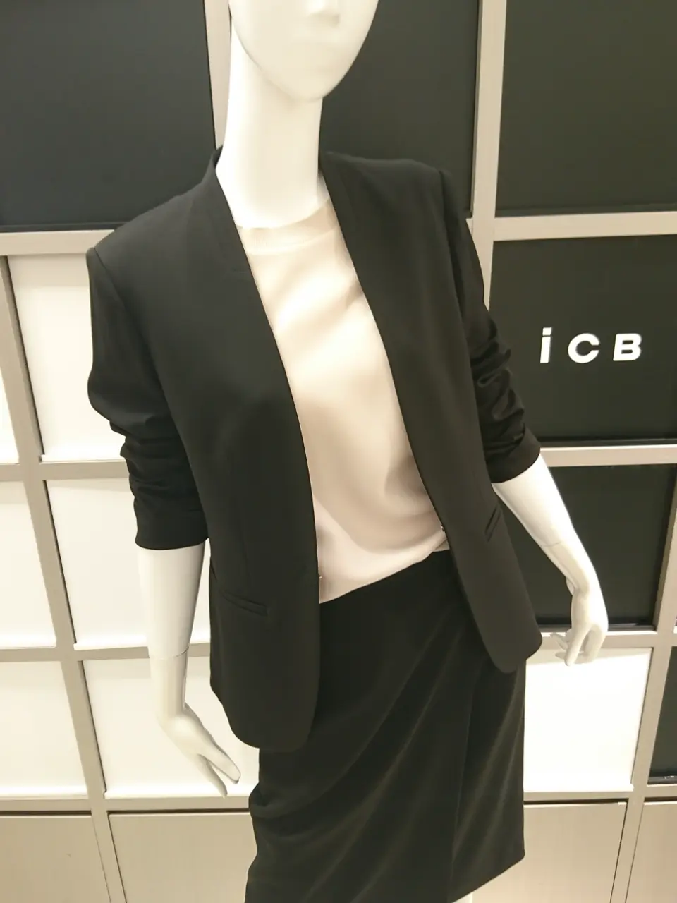 ICB スタッフ コーディネート画像