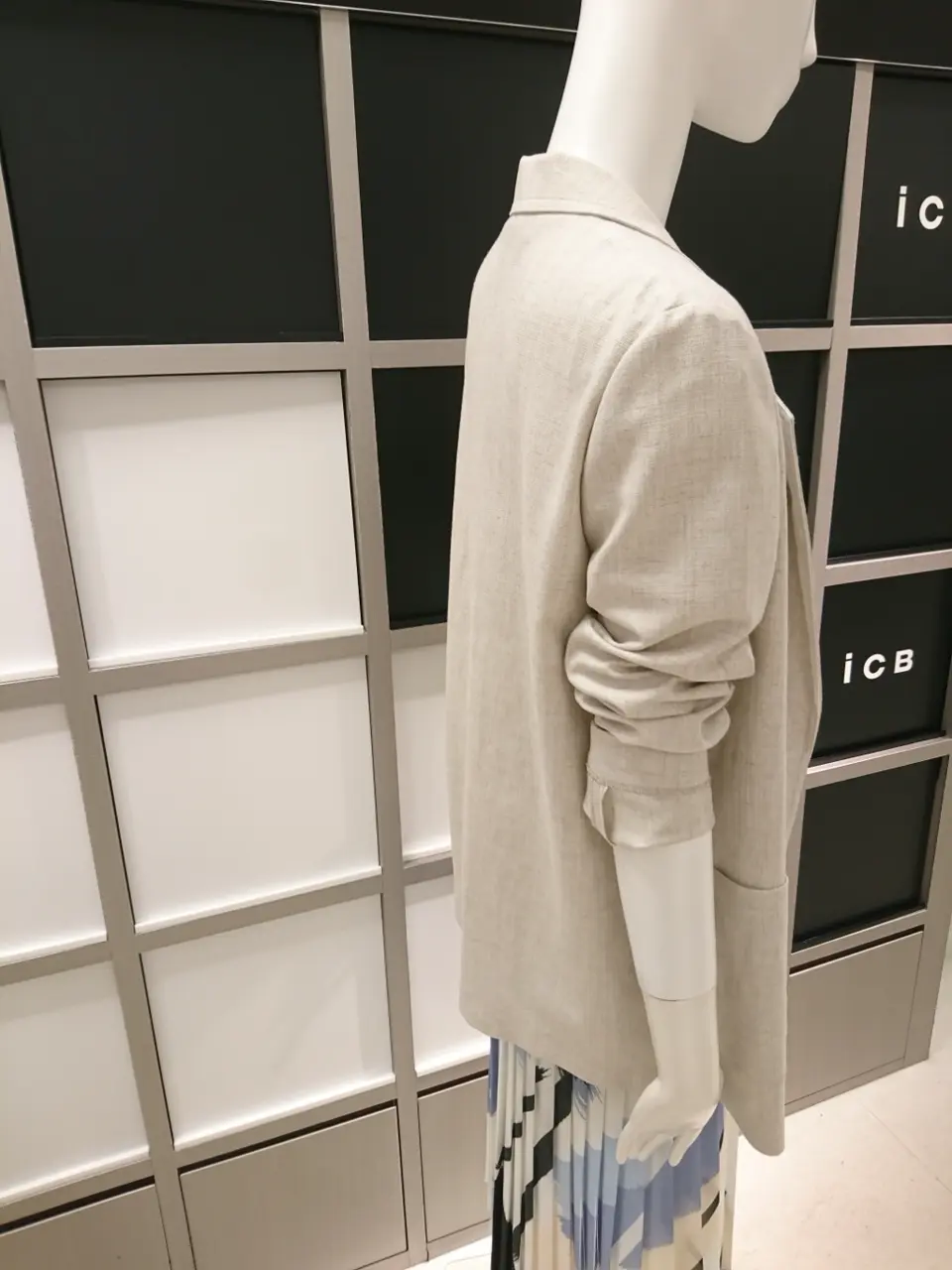 ICB スタッフ コーディネート画像