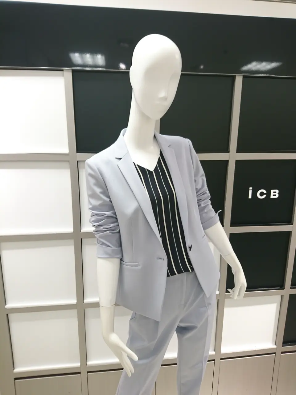 ICB スタッフ コーディネート画像