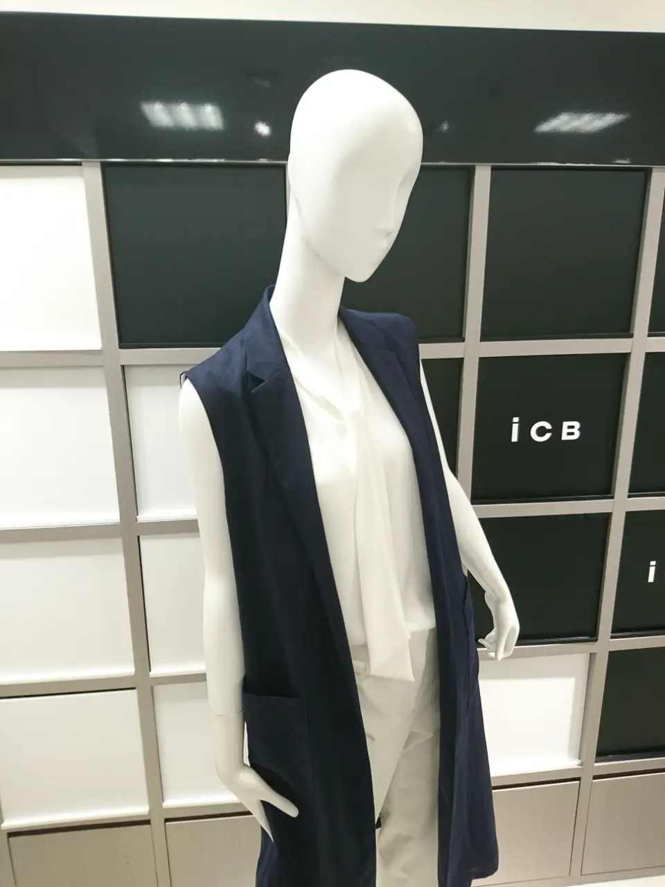 ICB スタッフ コーディネート画像