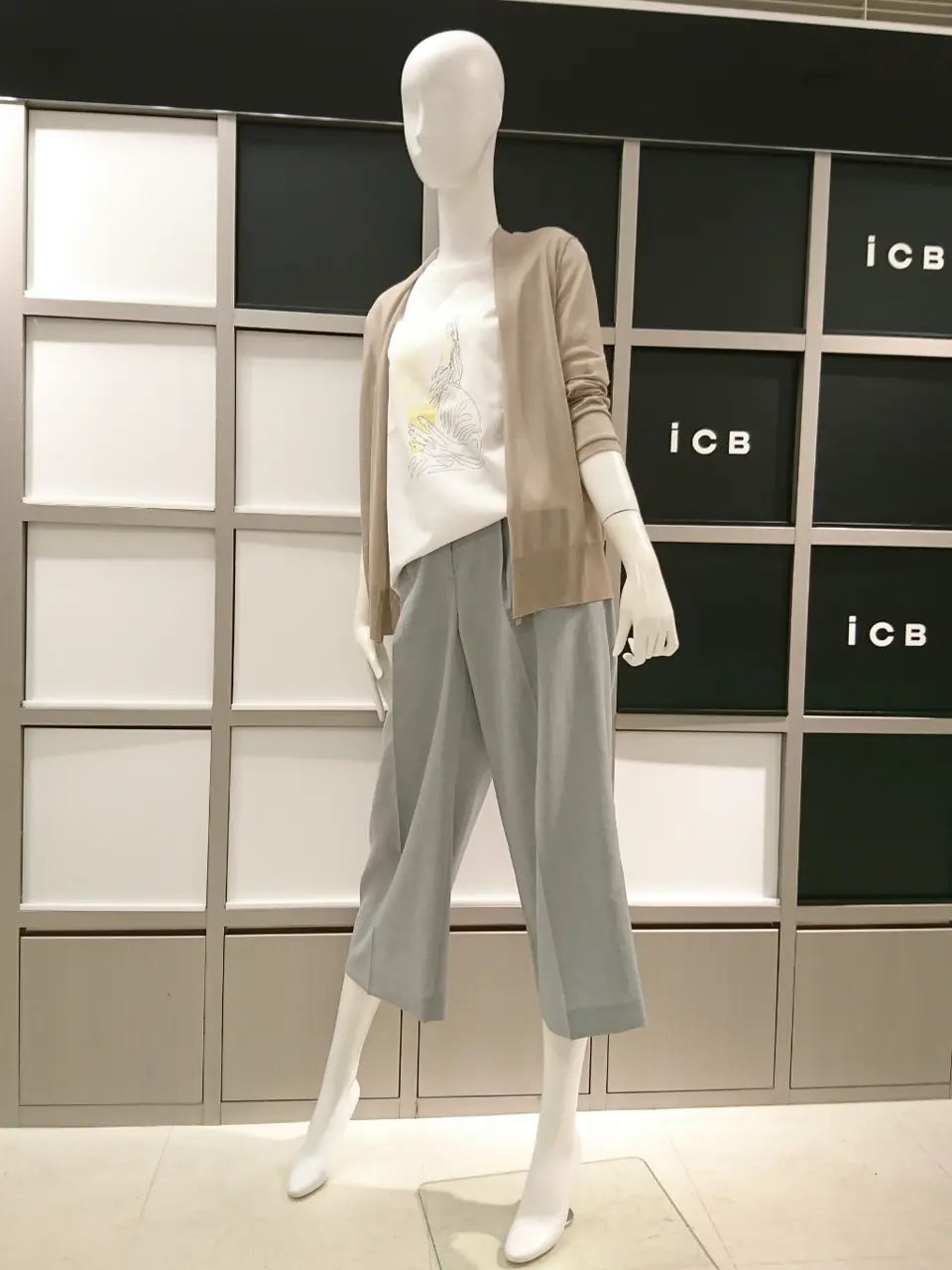 ICB スタッフ コーディネート画像