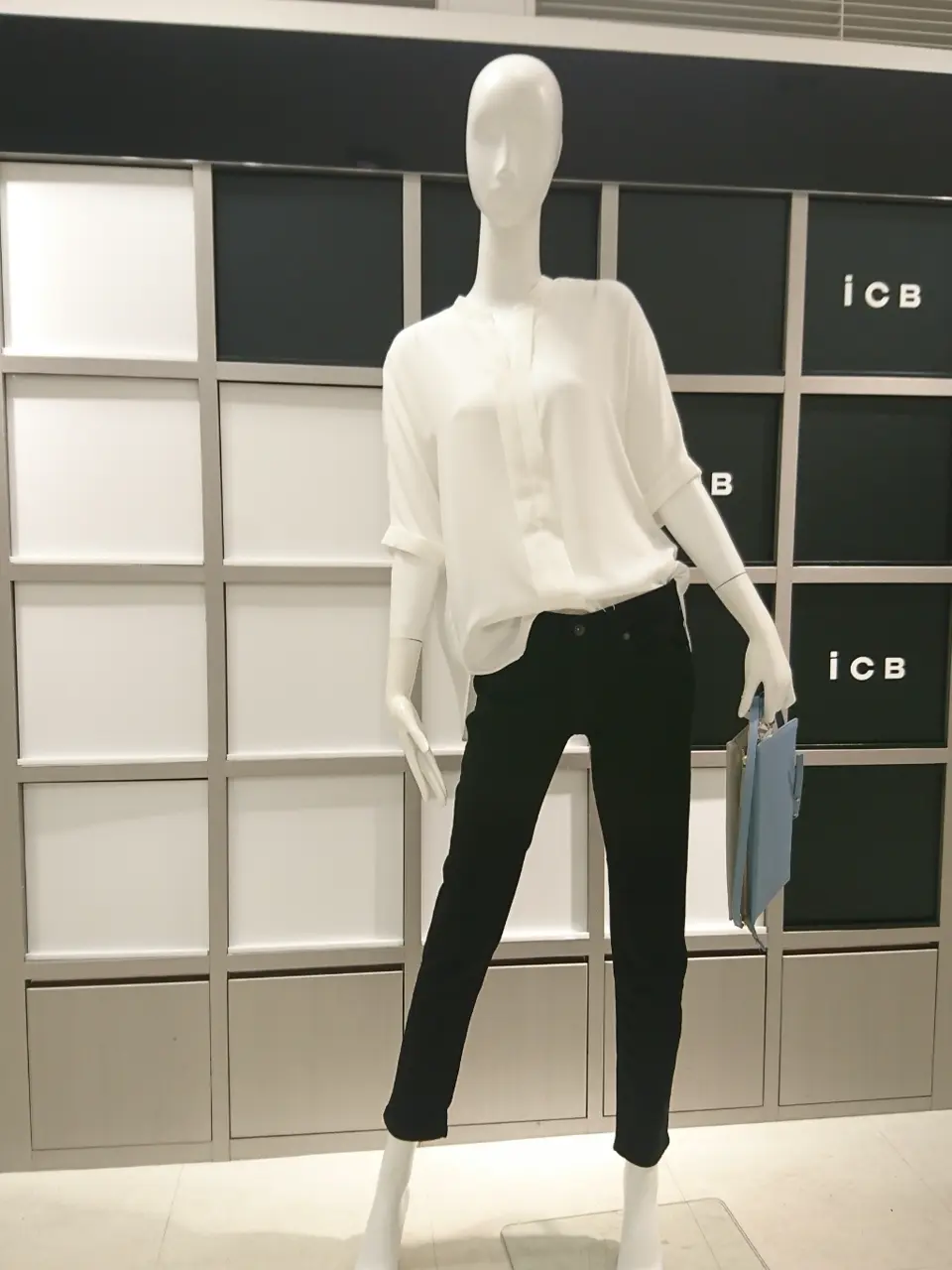 ICB スタッフ コーディネート画像