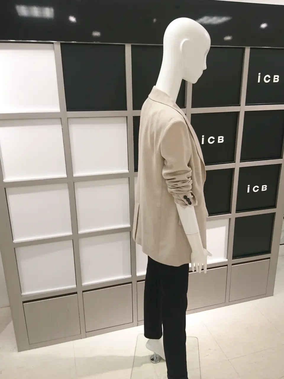 ICB スタッフ コーディネート画像