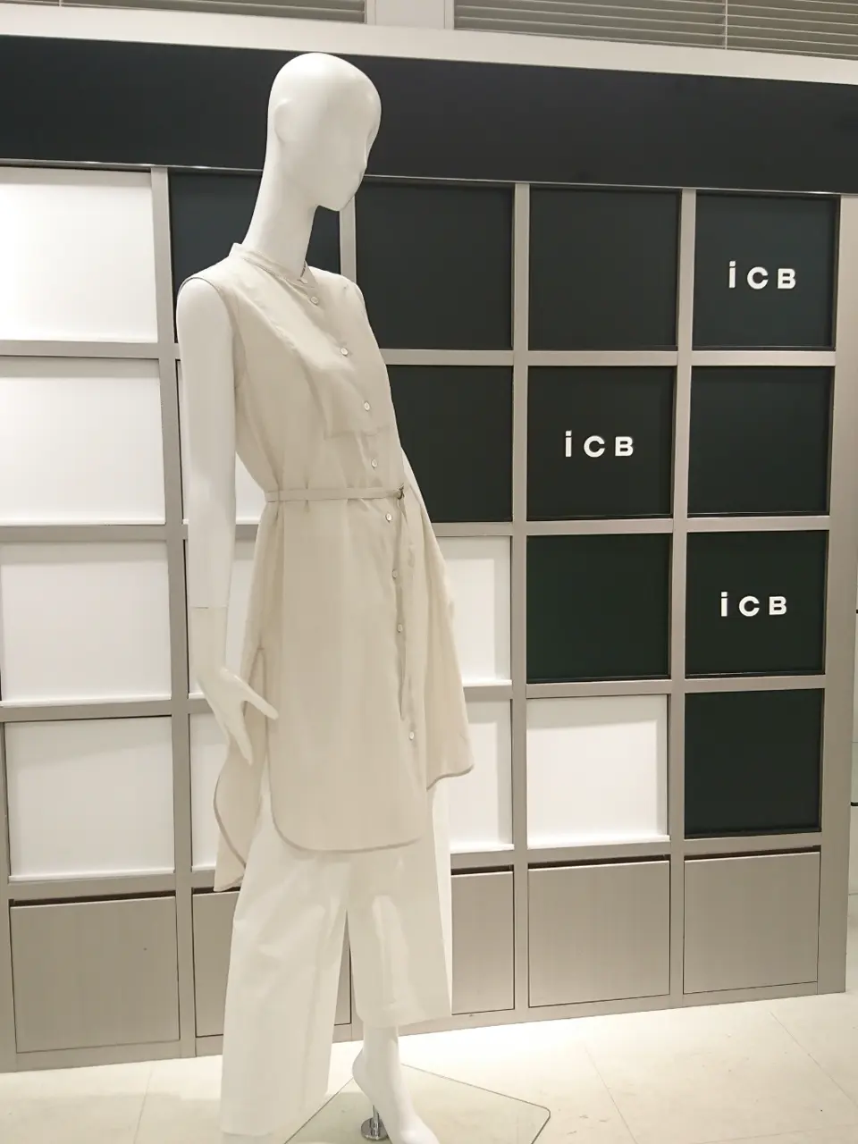 ICB スタッフ コーディネート画像