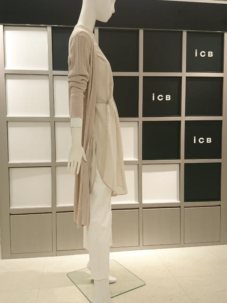 ICB スタッフ コーディネート画像