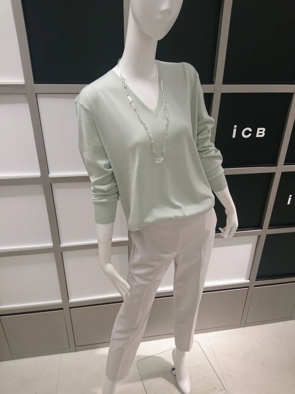 ICB スタッフ コーディネート画像