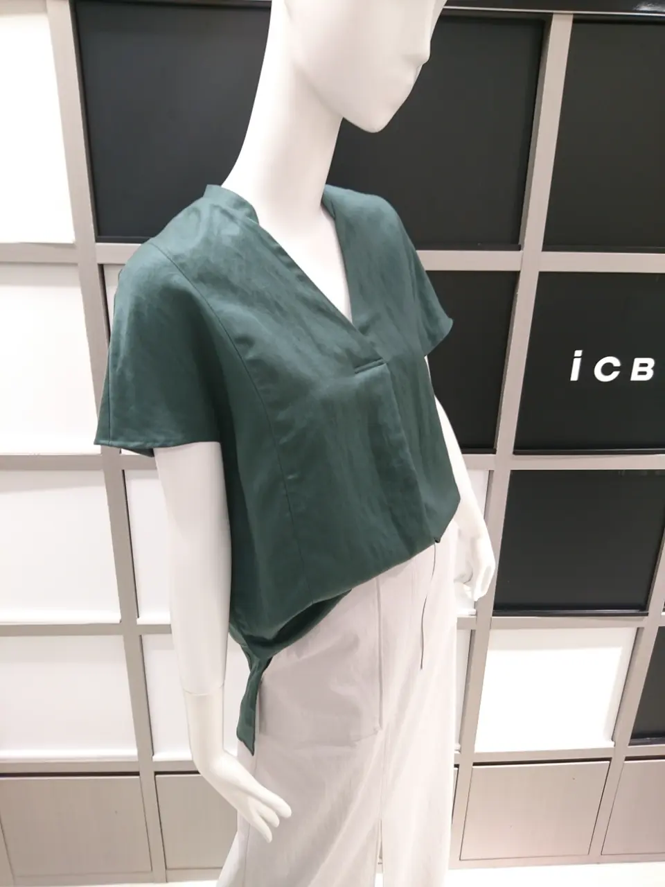 ICB スタッフ コーディネート画像