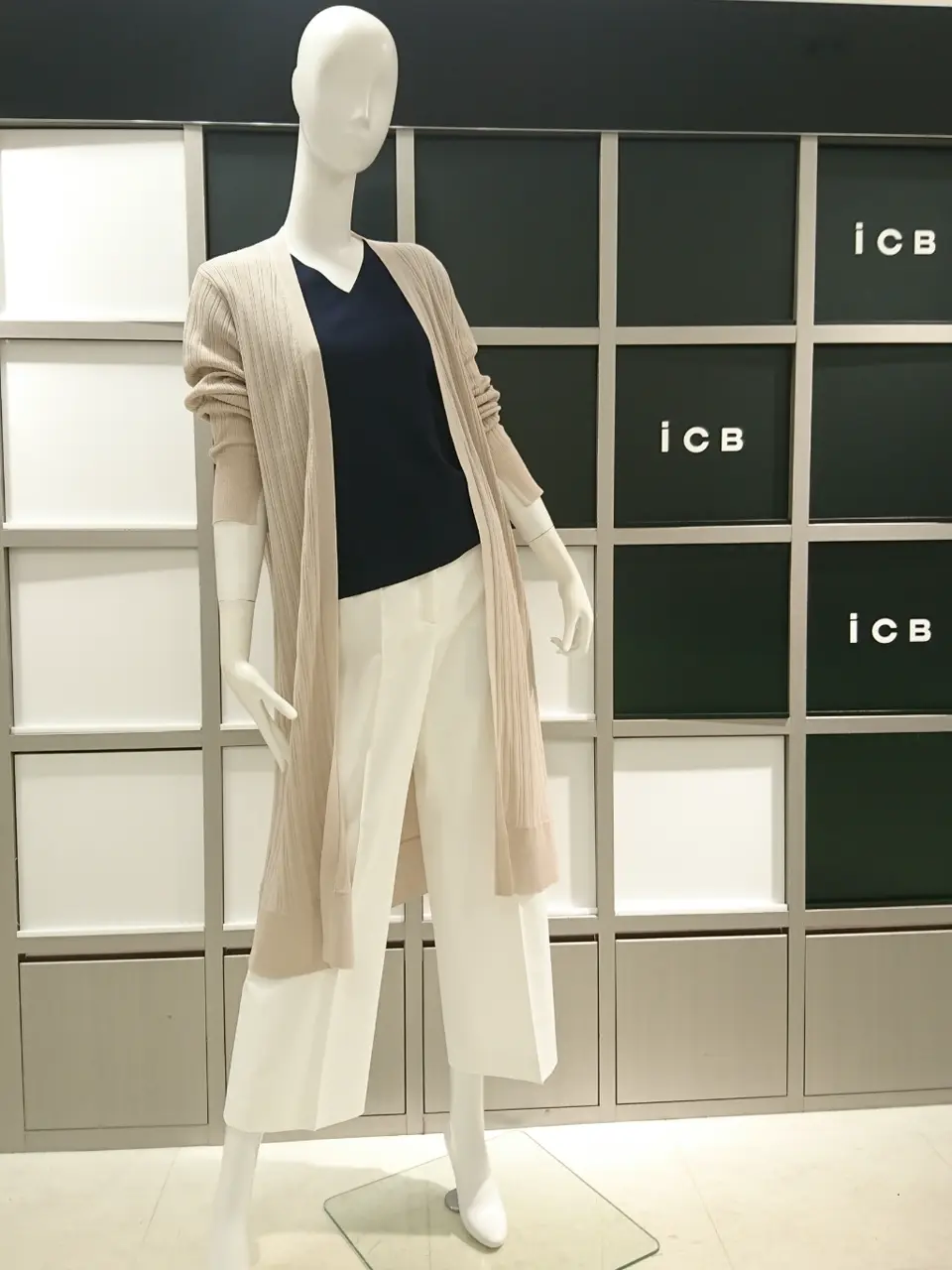 ICB スタッフ コーディネート画像