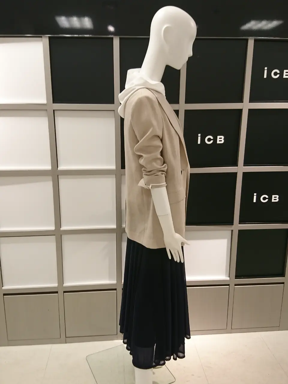 ICB スタッフ コーディネート画像