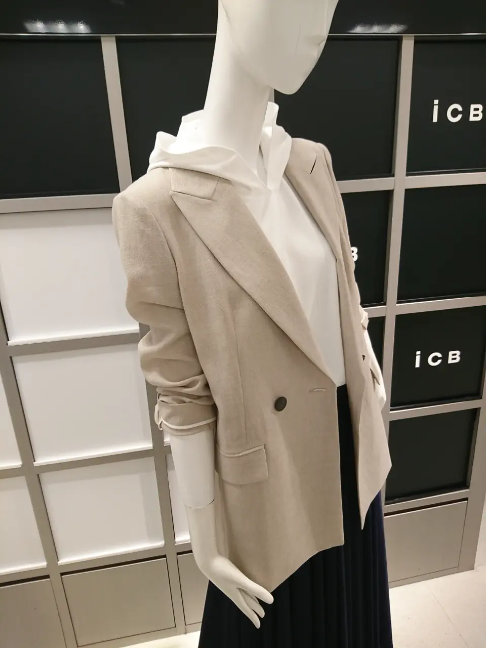 ICB スタッフ コーディネート画像