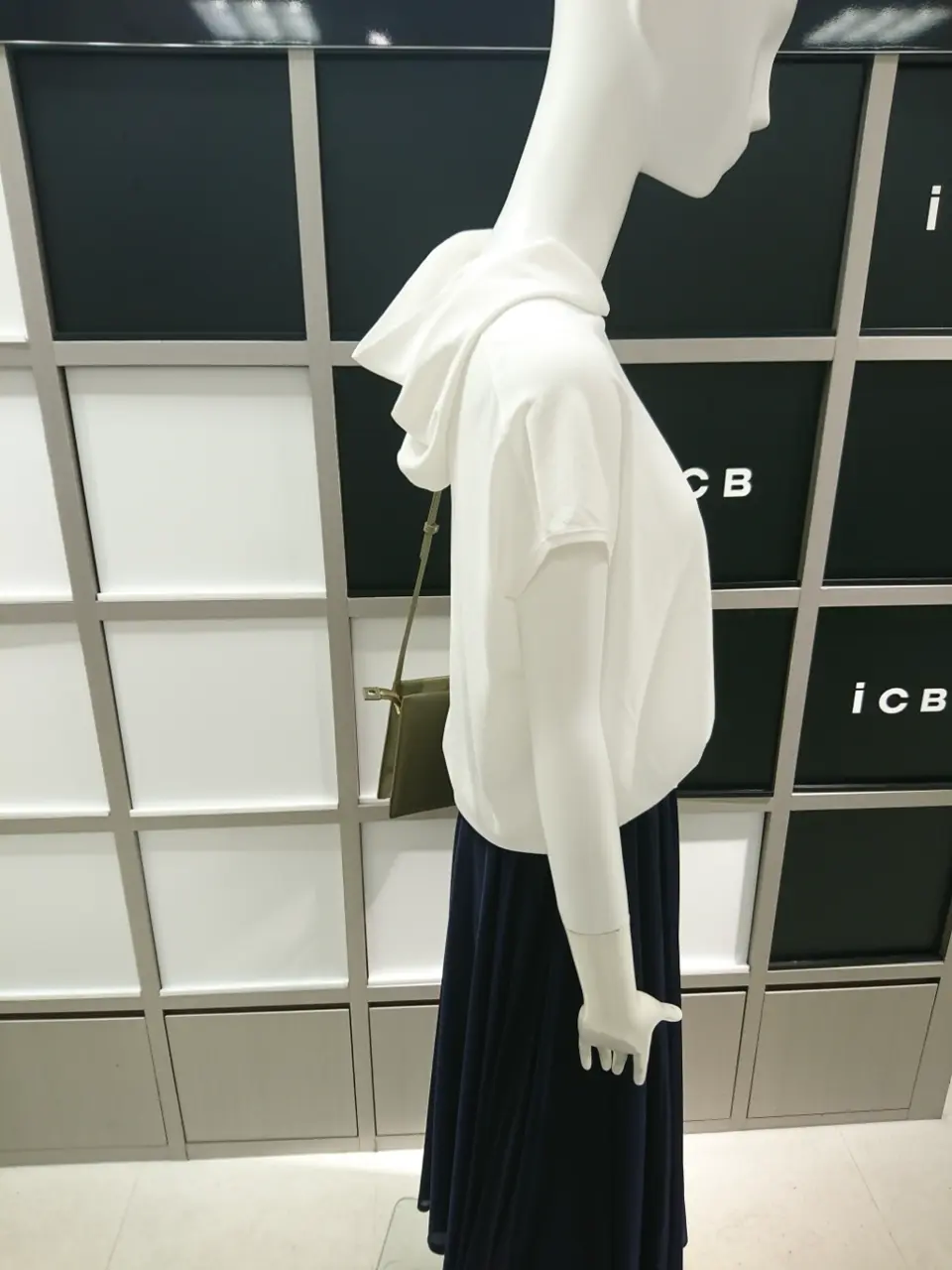 ICB スタッフ コーディネート画像