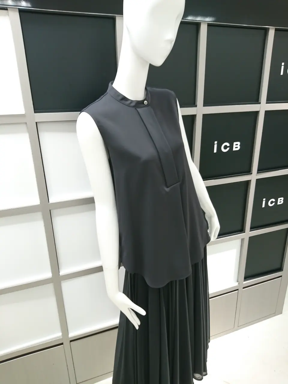 ICB スタッフ コーディネート画像